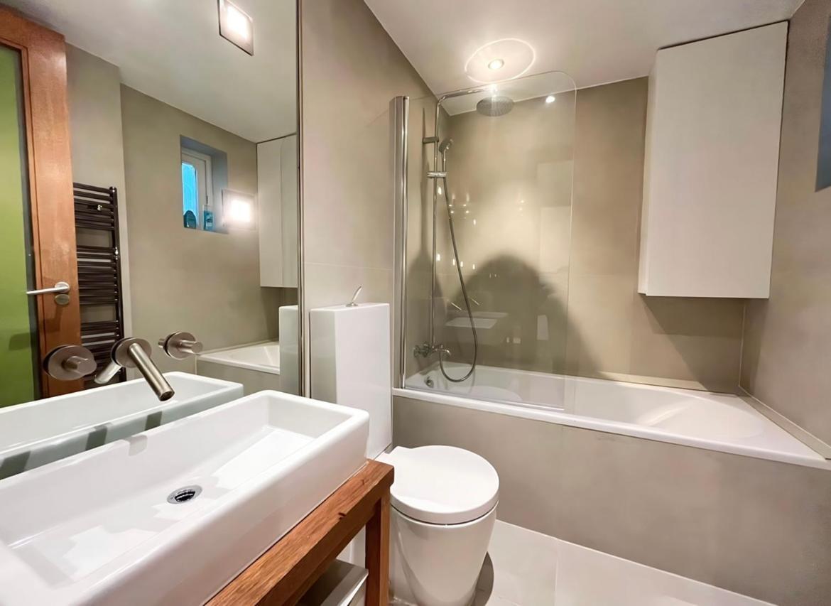 Luxury 2 Double Bedroom Flat - Kensington Londra Exterior foto